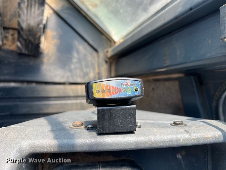 image for item JM9218 2010 John Deere 824K  wheel loader