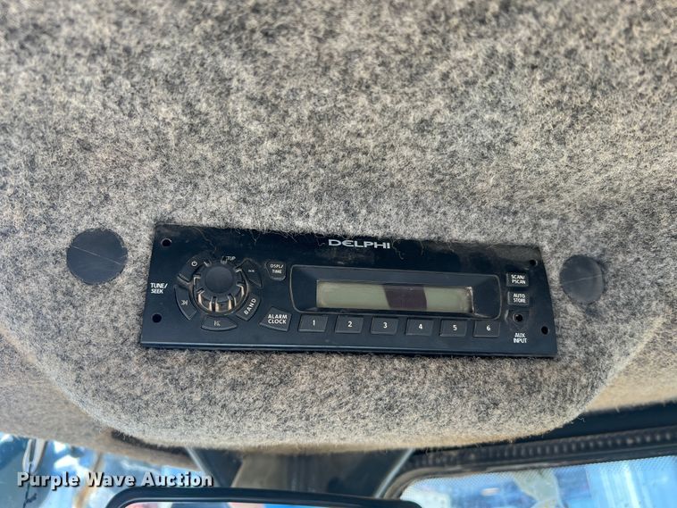 image for item JM9218 2010 John Deere 824K  wheel loader