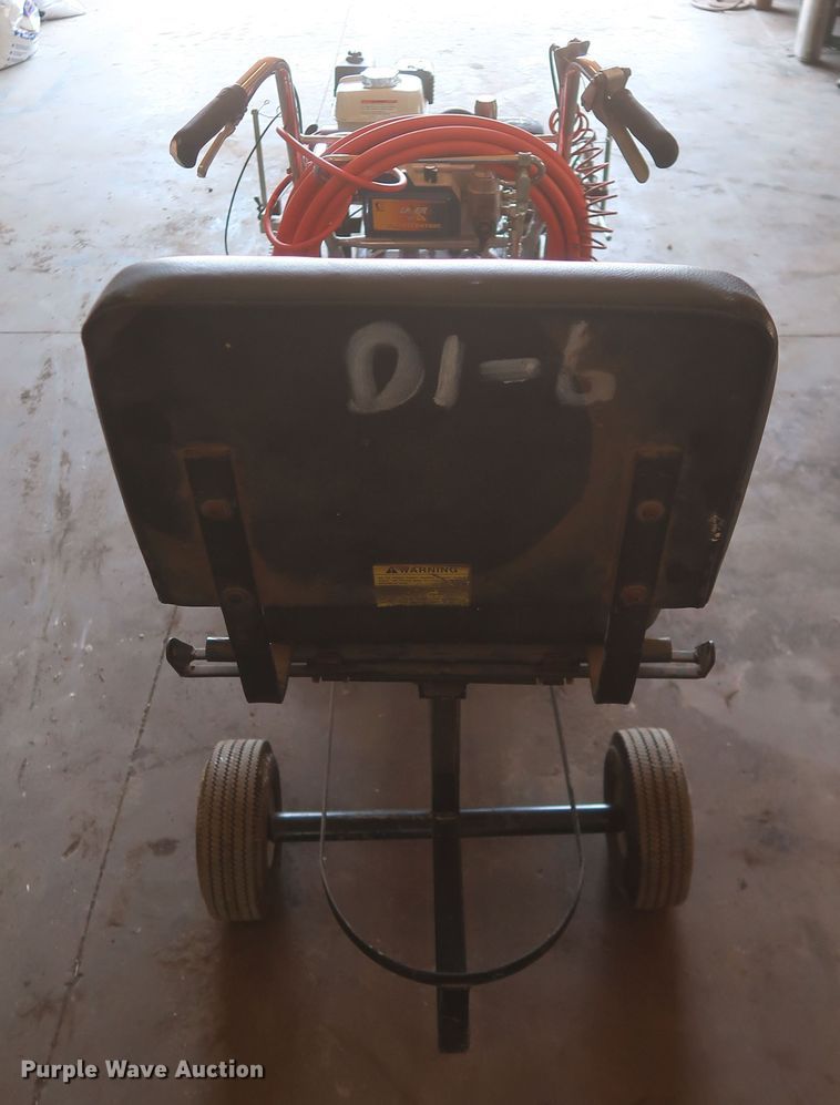 image for item JR9435 2019 Graco LineLazer II 3900  paint striper