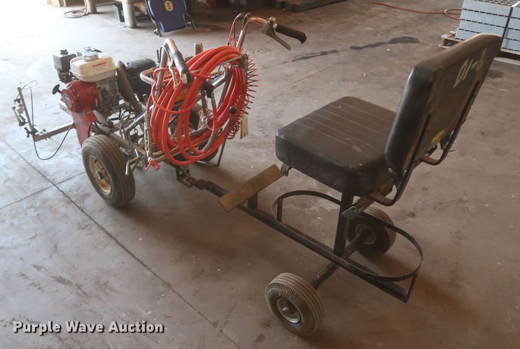 image for item JR9435 2019 Graco LineLazer II 3900  paint striper