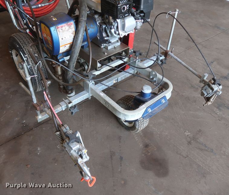 image for item JR9435 2019 Graco LineLazer II 3900  paint striper