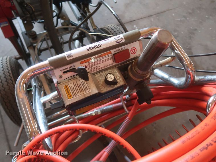 image for item JR9435 2019 Graco LineLazer II 3900  paint striper