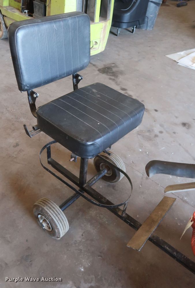 image for item JR9435 2019 Graco LineLazer II 3900  paint striper