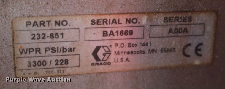 image for item JR9435 2019 Graco LineLazer II 3900  paint striper