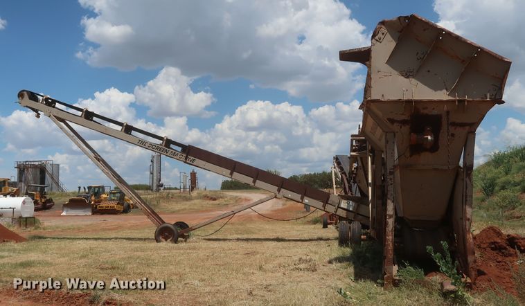 image for item JR9437 The Screen Machine Contractor  screening plant