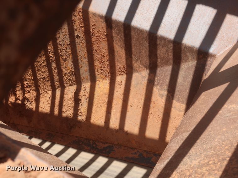 image for item JR9437 The Screen Machine Contractor  screening plant