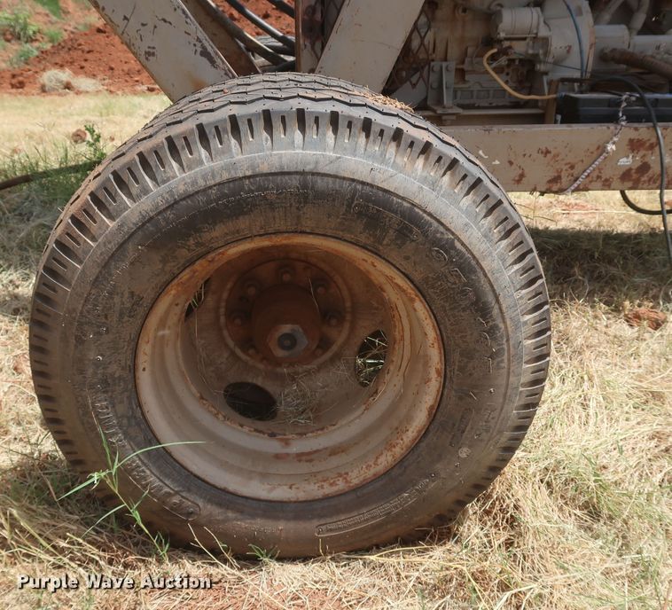 image for item JR9437 The Screen Machine Contractor  screening plant