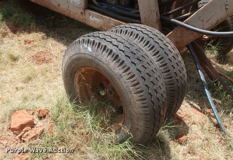 image for item JR9437 The Screen Machine Contractor  screening plant