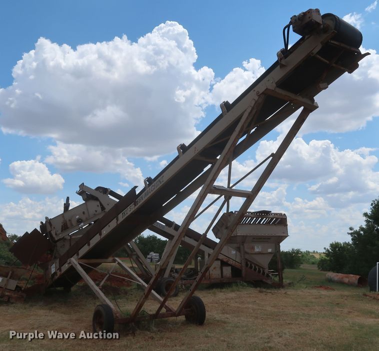 image for item JR9437 The Screen Machine Contractor  screening plant