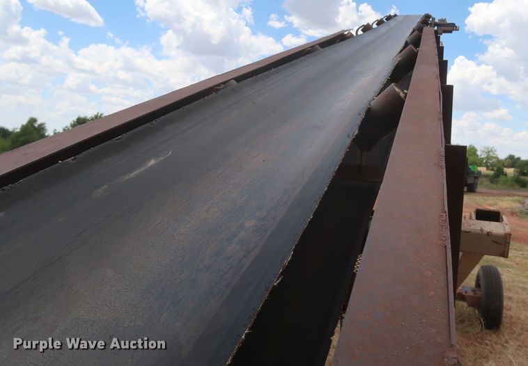 image for item JR9437 The Screen Machine Contractor  screening plant