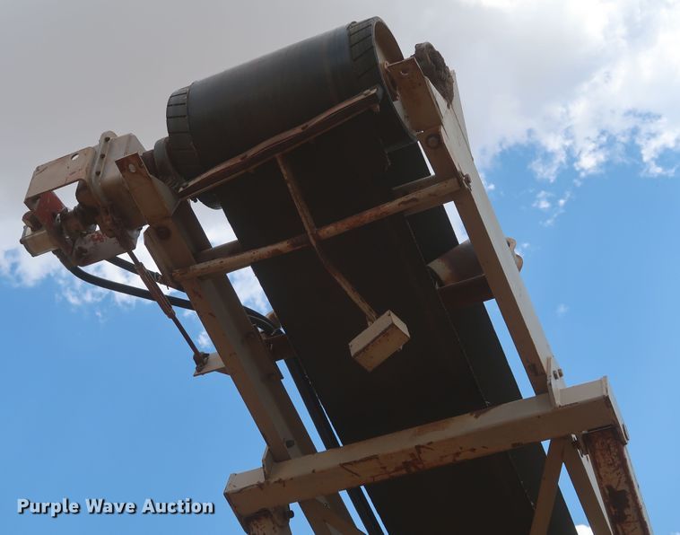 image for item JR9437 The Screen Machine Contractor  screening plant