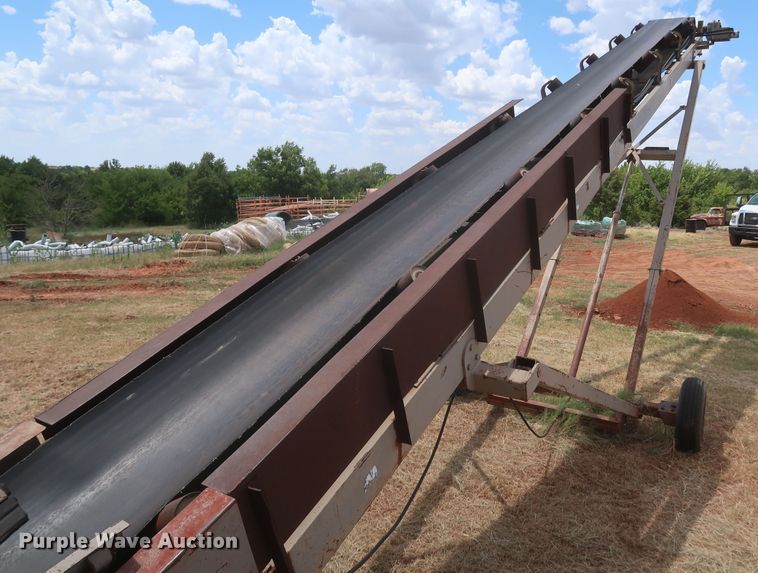 image for item JR9437 The Screen Machine Contractor  screening plant