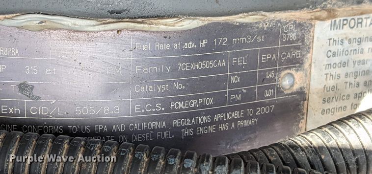 image for item JR9438 2008 Peterbilt 340  oil distributor truck