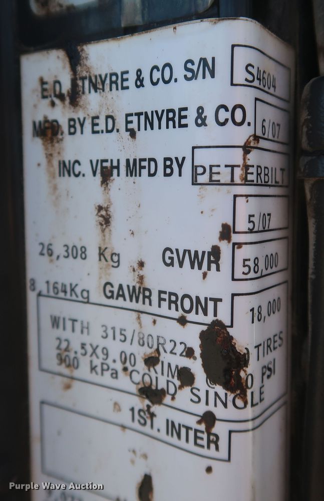 image for item JR9438 2008 Peterbilt 340  oil distributor truck