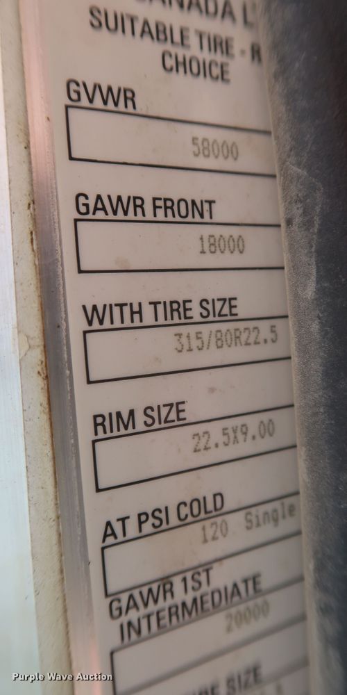 image for item JR9438 2008 Peterbilt 340  oil distributor truck