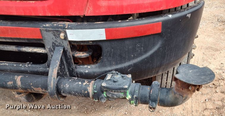 image for item JR9439 2003 International 8500  tank truck