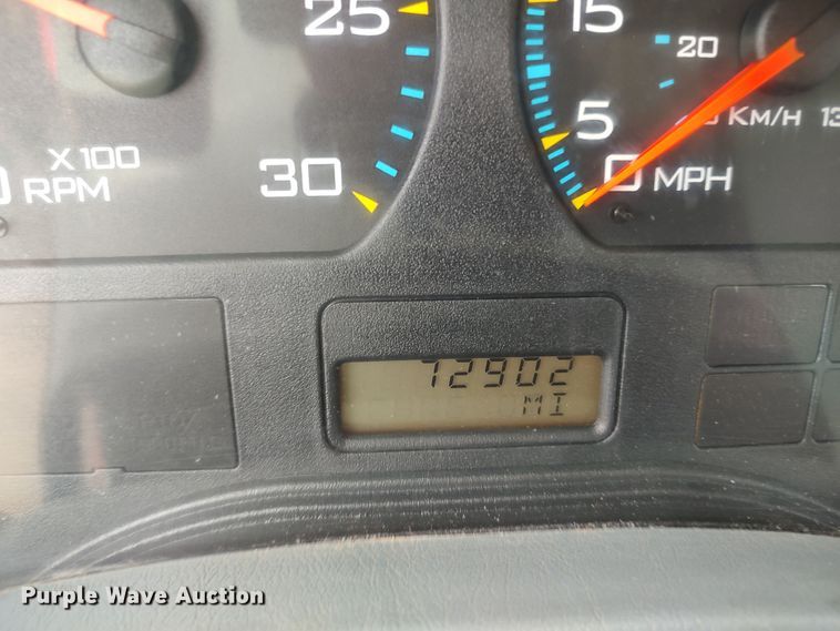 image for item JR9439 2003 International 8500  tank truck