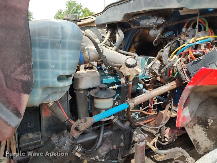 image for item JR9439 2003 International 8500  tank truck