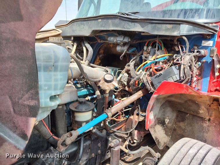 image for item JR9439 2003 International 8500  tank truck