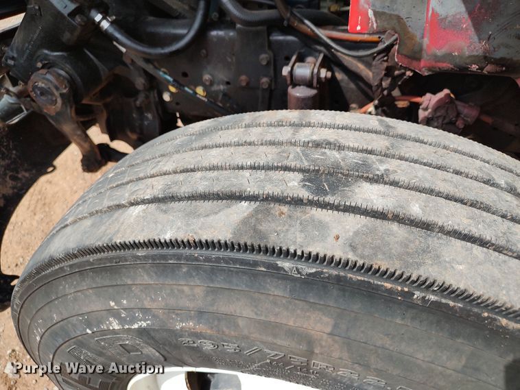 image for item JR9439 2003 International 8500  tank truck