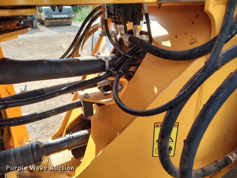 image for item JR9441 2019 Volvo L60H  wheel loader