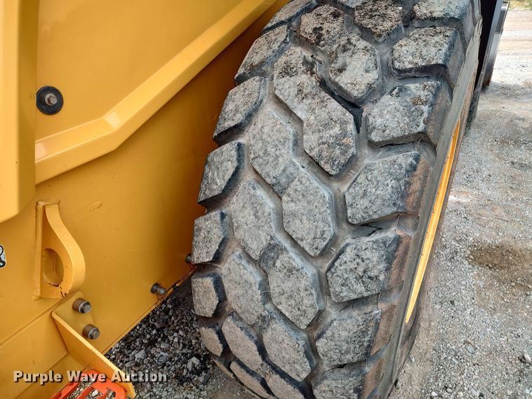 image for item JR9441 2019 Volvo L60H  wheel loader