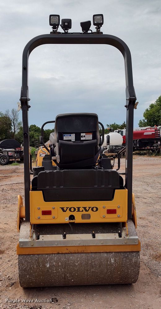 image for item JR9443 2019 Volvo DD25B  double drum vibratory roller