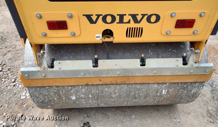 image for item JR9443 2019 Volvo DD25B  double drum vibratory roller