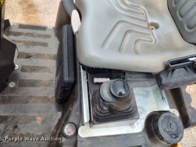 image for item JR9443 2019 Volvo DD25B  double drum vibratory roller