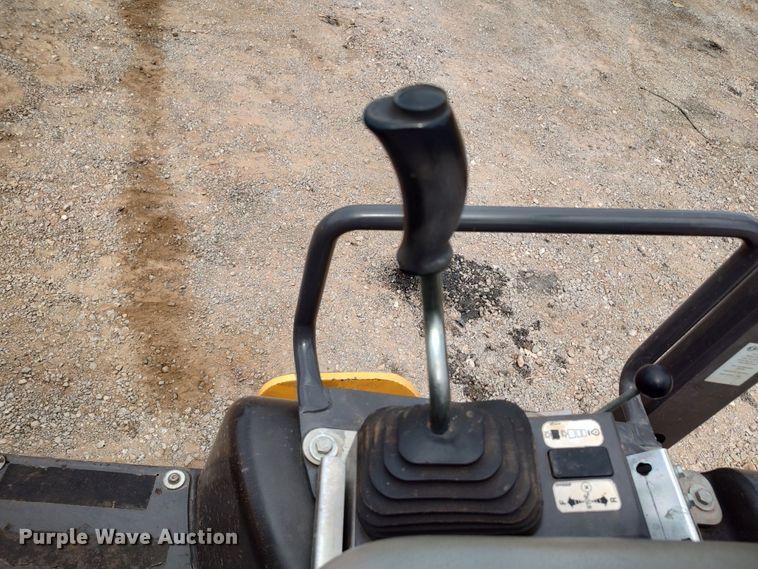 image for item JR9443 2019 Volvo DD25B  double drum vibratory roller
