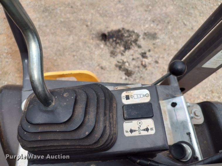 image for item JR9443 2019 Volvo DD25B  double drum vibratory roller