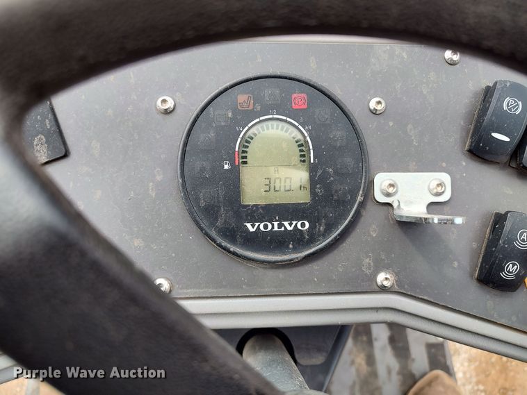 image for item JR9443 2019 Volvo DD25B  double drum vibratory roller
