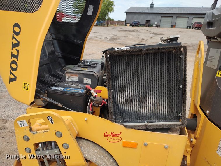 image for item JR9443 2019 Volvo DD25B  double drum vibratory roller