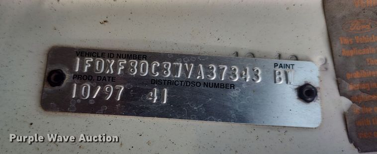 image for item JR9448 1998 Ford F800  oil distributor truck