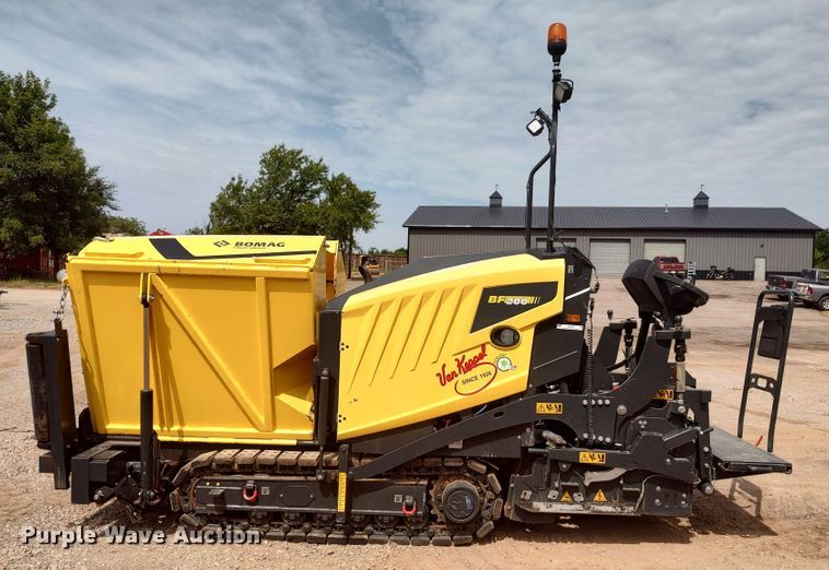 image for item JR9460 2019 Bomag BF200 C-2  paver