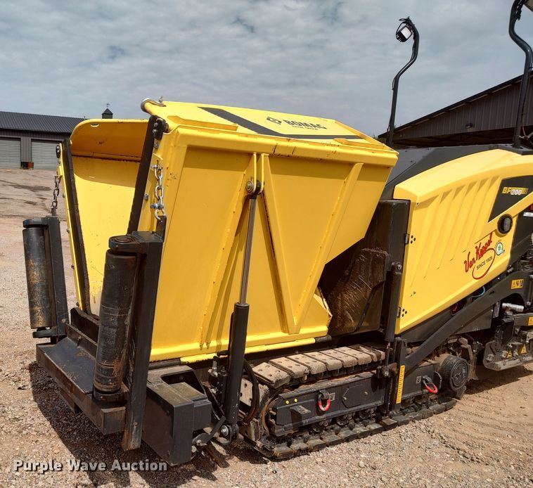 image for item JR9460 2019 Bomag BF200 C-2  paver