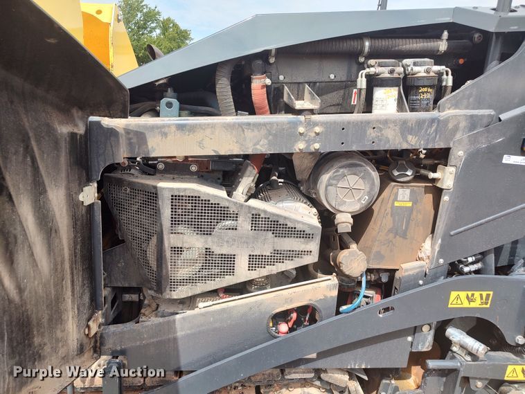 image for item JR9460 2019 Bomag BF200 C-2  paver