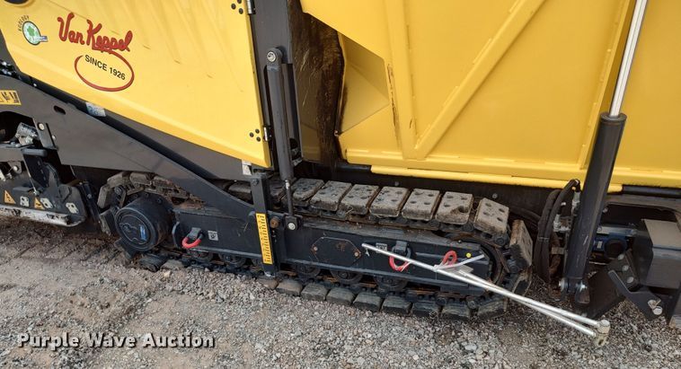 image for item JR9460 2019 Bomag BF200 C-2  paver