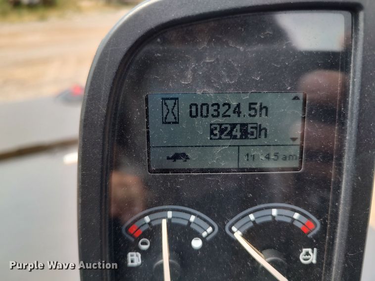 image for item JR9461 2019 Volvo PT125C  pneumatic roller