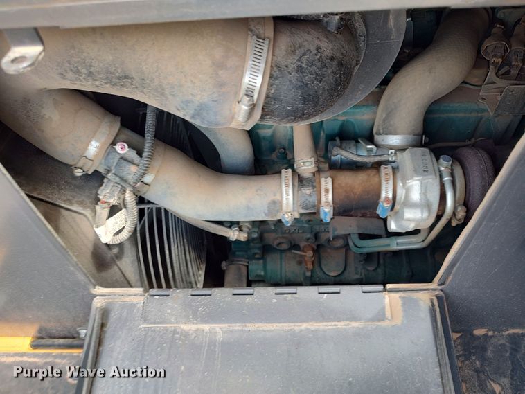 image for item JR9461 2019 Volvo PT125C  pneumatic roller