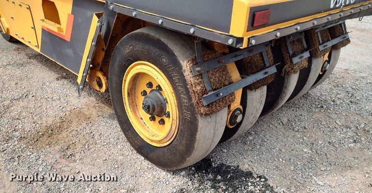 image for item JR9461 2019 Volvo PT125C  pneumatic roller
