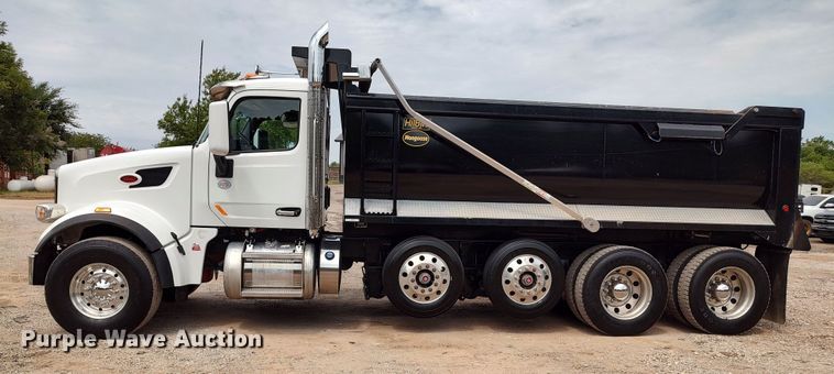 image for item JR9462 2021 Peterbilt 567  dump truck