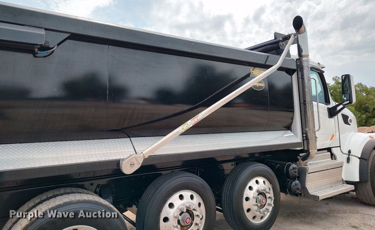 image for item JR9462 2021 Peterbilt 567  dump truck