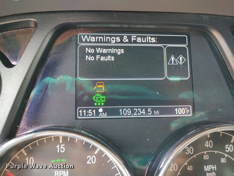 image for item JR9462 2021 Peterbilt 567  dump truck