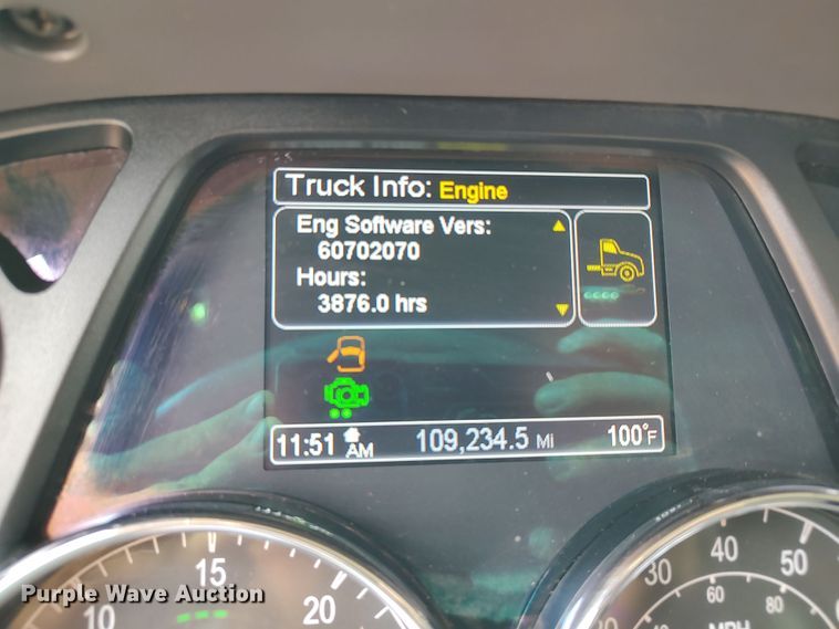 image for item JR9462 2021 Peterbilt 567  dump truck