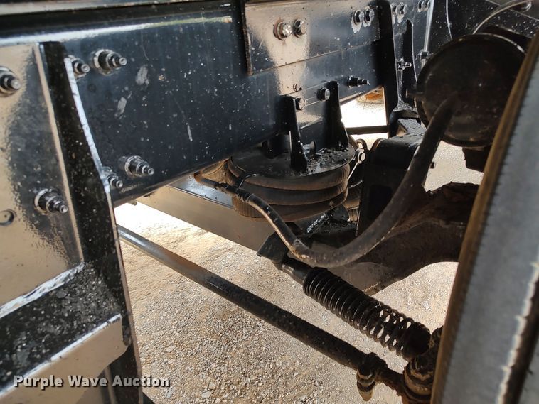 image for item JR9462 2021 Peterbilt 567  dump truck