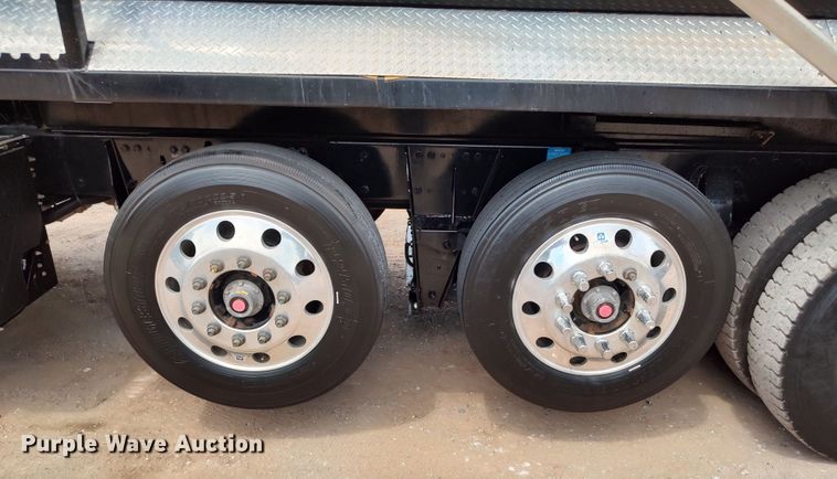 image for item JR9462 2021 Peterbilt 567  dump truck