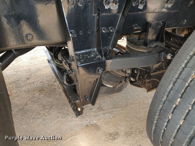 image for item JR9462 2021 Peterbilt 567  dump truck