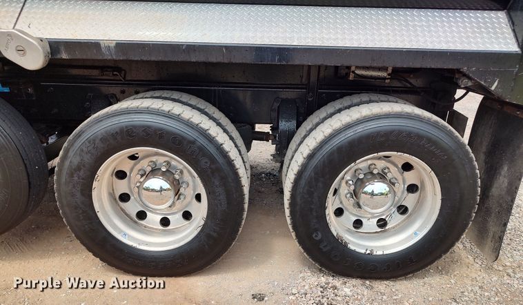 image for item JR9462 2021 Peterbilt 567  dump truck