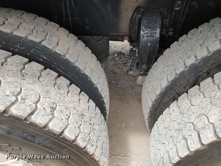 image for item JR9462 2021 Peterbilt 567  dump truck